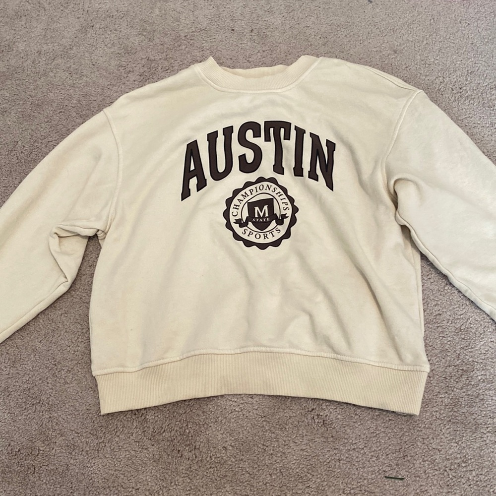 H&M, medium, Austin tan, and brown sweatshirt.